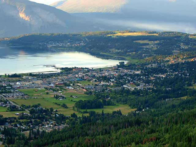 Salmon-Arm-from-Mount-Ida